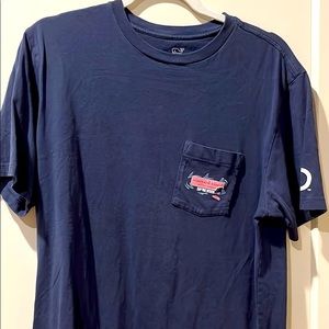 Vineyard and Vines Lg T-shirt